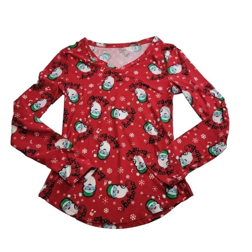 No Boundaries Christmas Sants shirt M7/9jrs
